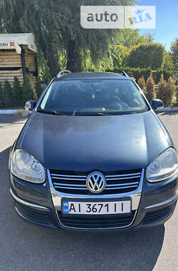 Універсал Volkswagen Golf 2008 в Києві