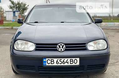 Хэтчбек Volkswagen Golf 2002 в Мене