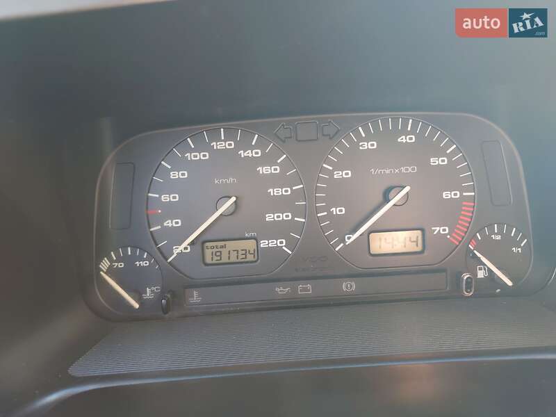 Хетчбек Volkswagen Golf 1992 в Чорткові фото 16 Хетчбек Volkswagen Golf 1992 в Чорткові