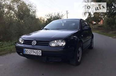 Хэтчбек Volkswagen Golf 2001 в Тернополе