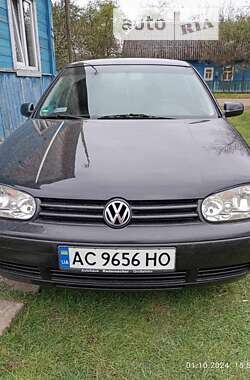 Хетчбек Volkswagen Golf 2000 в Турійську