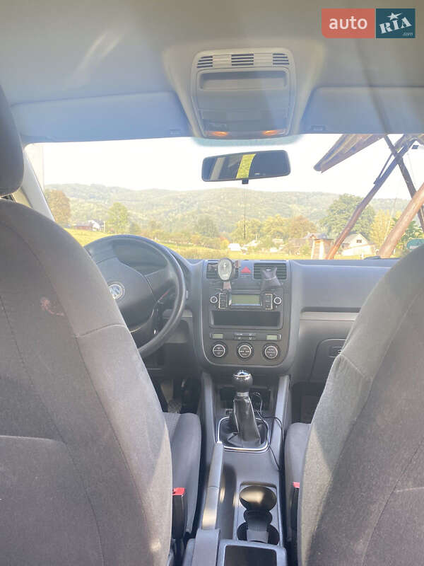 Універсал Volkswagen Golf 2008 в Івано-Франківську