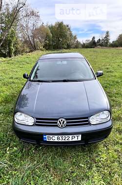 Хетчбек Volkswagen Golf 2002 в Коломиї