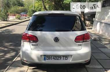 Хетчбек Volkswagen Golf 2010 в Миколаєві