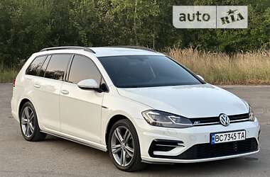 Універсал Volkswagen Golf 2019 в Дрогобичі