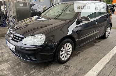 Хетчбек Volkswagen Golf 2005 в Луцьку