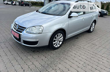 Универсал Volkswagen Golf 2008 в Городке