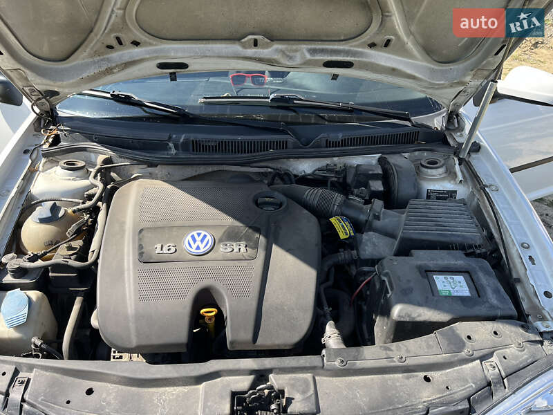 Універсал Volkswagen Golf 2001 в Рахові