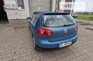 Хетчбек Volkswagen Golf 2005 в Надвірній