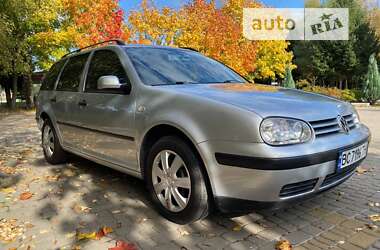 Универсал Volkswagen Golf 2001 в Пустомытах