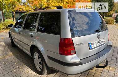 Универсал Volkswagen Golf 2001 в Пустомытах