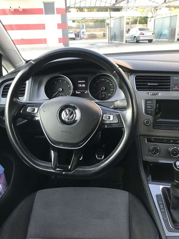 Хэтчбек Volkswagen Golf 2014 в Тернополе
