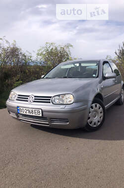 Хетчбек Volkswagen Golf 2002 в Борщеві