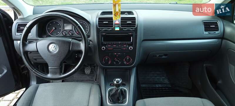 Універсал Volkswagen Golf 2007 в Івано-Франківську