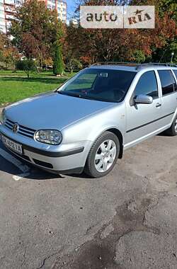 Универсал Volkswagen Golf 2001 в Ровно