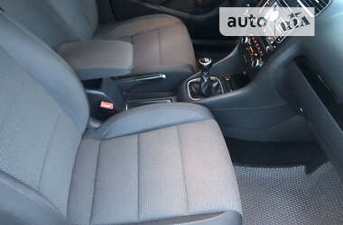 Хэтчбек Volkswagen Golf 2009 в Виннице