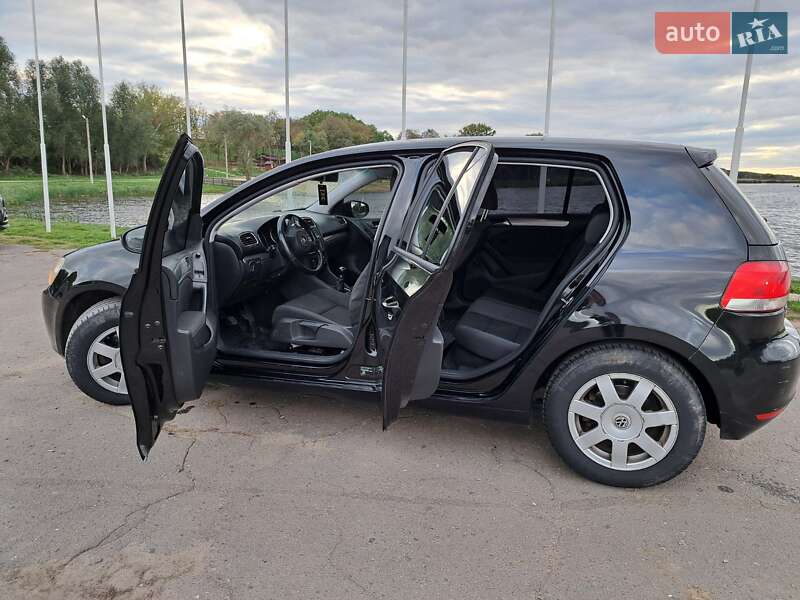 Хэтчбек Volkswagen Golf 2011 в Балте