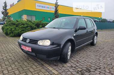 Хэтчбек Volkswagen Golf 2000 в Мукачево