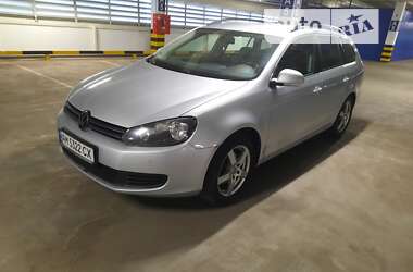 Универсал Volkswagen Golf 2010 в Житомире