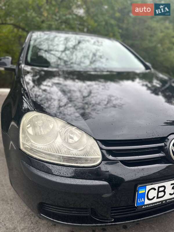 Хетчбек Volkswagen Golf 2006 в Києві
