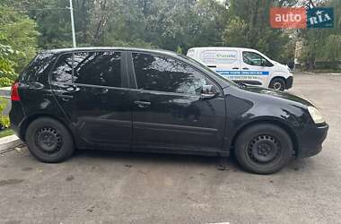 Хэтчбек Volkswagen Golf 2006 в Киеве