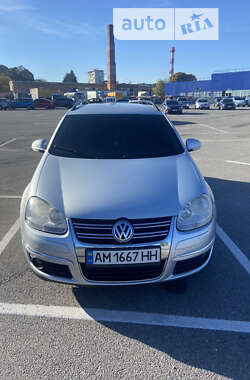 Універсал Volkswagen Golf 2008 в Житомирі