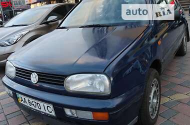 Хетчбек Volkswagen Golf 1995 в Києві