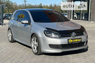 Хэтчбек Volkswagen Golf 2011 в Черновцах