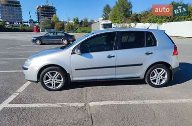 Хэтчбек Volkswagen Golf 2007 в 