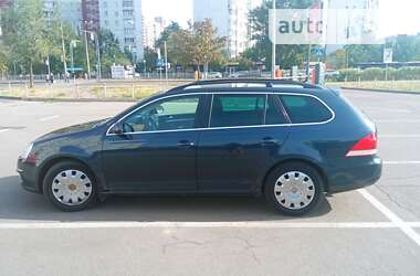 Универсал Volkswagen Golf 2009 в Киеве