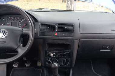 Универсал Volkswagen Golf 2002 в Зенькове