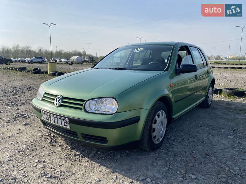 Хетчбек Volkswagen Golf 1998 в Львові