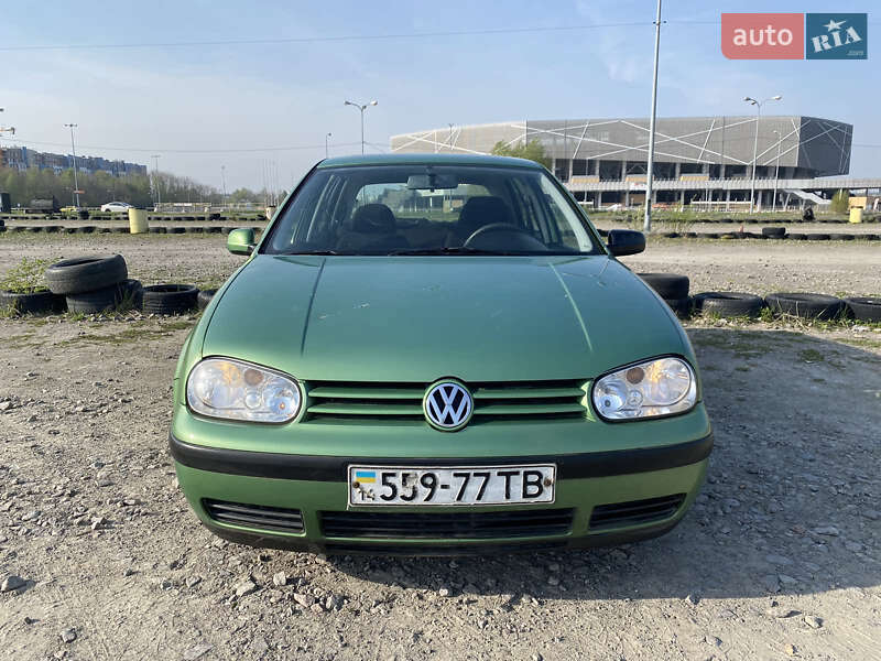 Хетчбек Volkswagen Golf 1998 в Львові