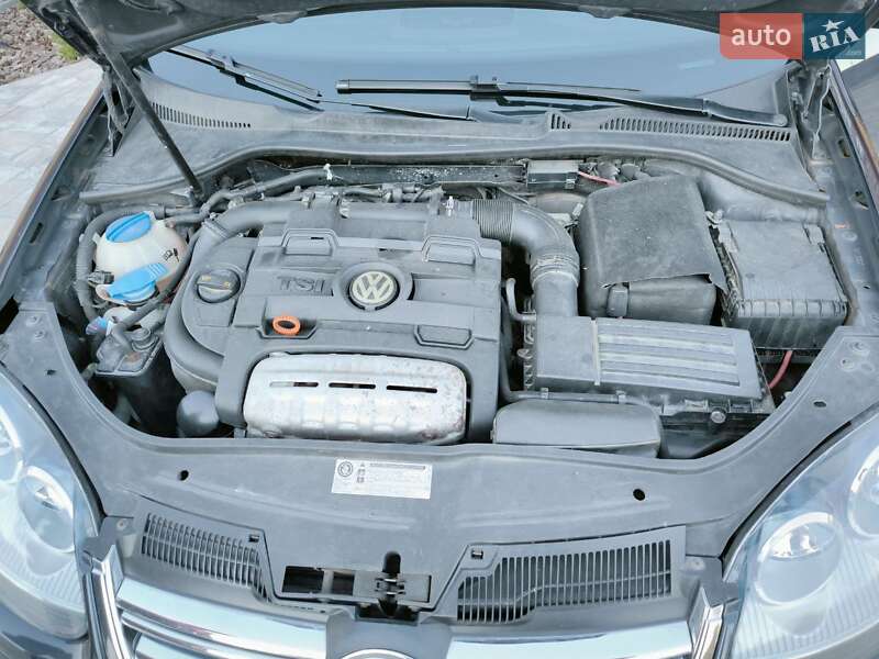 Универсал Volkswagen Golf 2009 в Ворохте