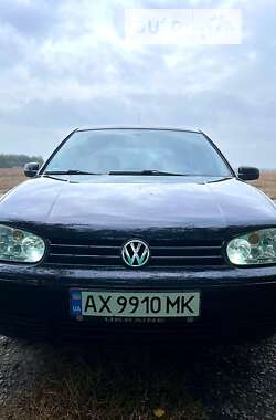 Хэтчбек Volkswagen Golf 1998 в Новой Водолаге