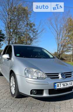 Хэтчбек Volkswagen Golf 2006 в Коломые