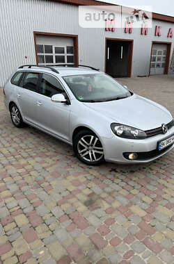 Универсал Volkswagen Golf 2010 в Костополе