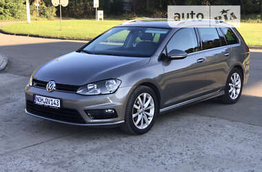 Універсал Volkswagen Golf 2015 в Радивиліві