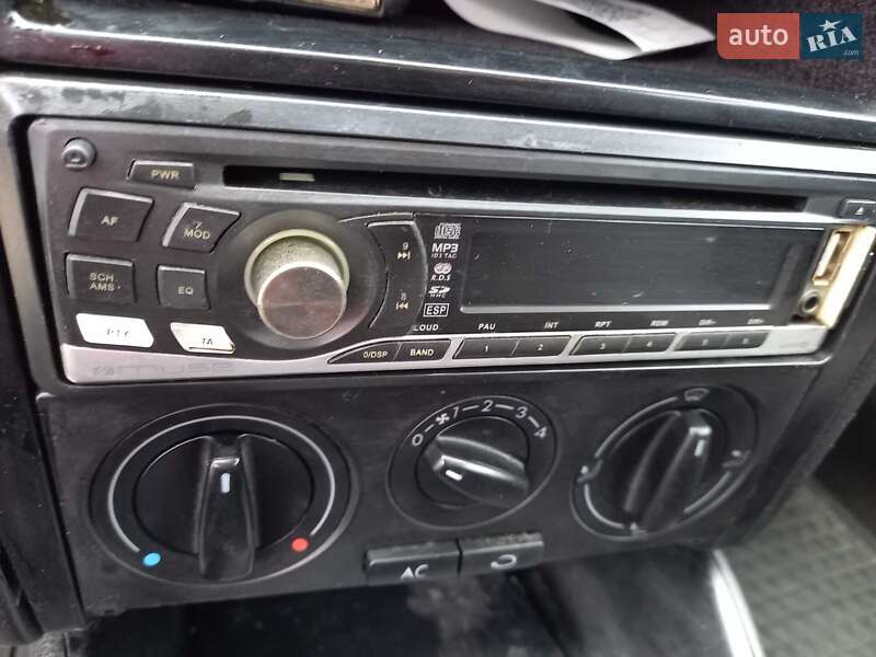 Універсал Volkswagen Golf 2001 в Черкасах