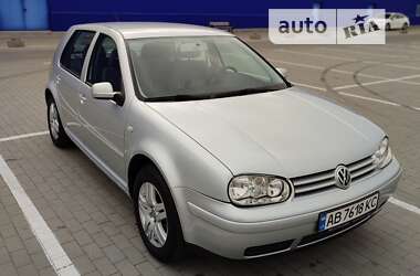 Хетчбек Volkswagen Golf 2001 в Вінниці