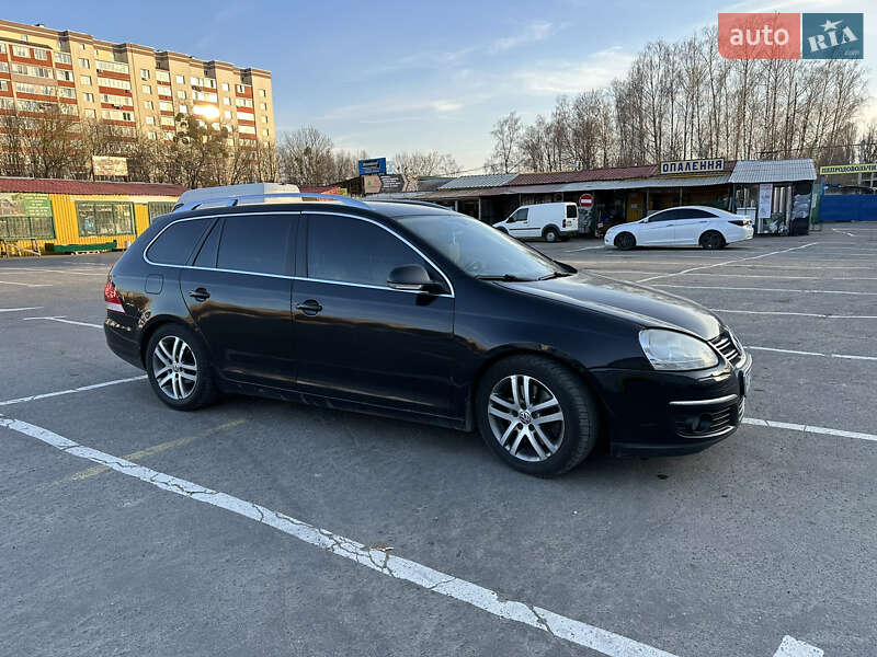Універсал Volkswagen Golf 2008 в Івано-Франківську