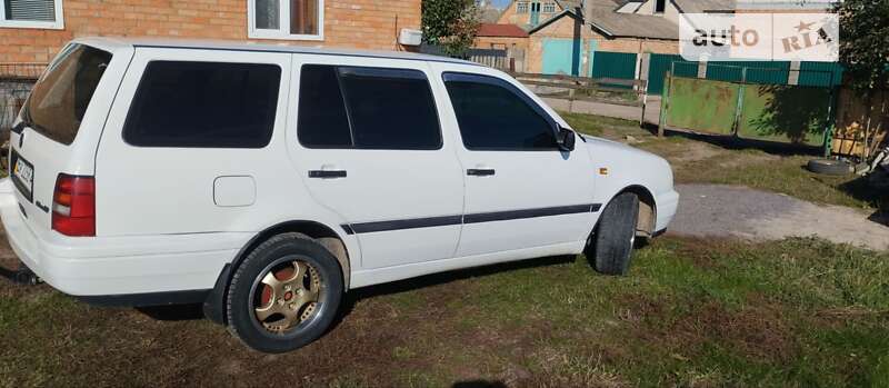 Універсал Volkswagen Golf 1997 в Вінниці