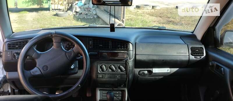 Універсал Volkswagen Golf 1997 в Вінниці