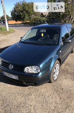 Хэтчбек Volkswagen Golf 2000 в Ширяево