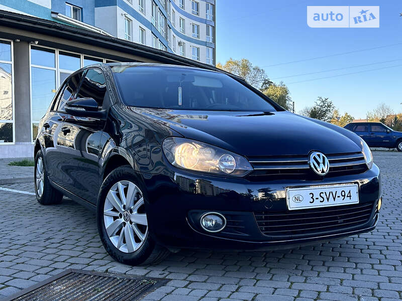 Хэтчбек Volkswagen Golf 2011 в Ивано-Франковске