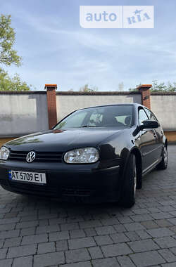 Хэтчбек Volkswagen Golf 2001 в Коломые