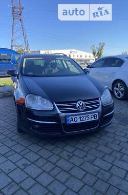 Універсал Volkswagen Golf 2008 в Мукачевому