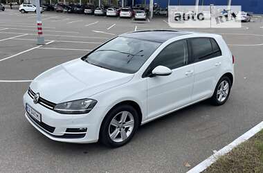 Хетчбек Volkswagen Golf 2013 в Києві