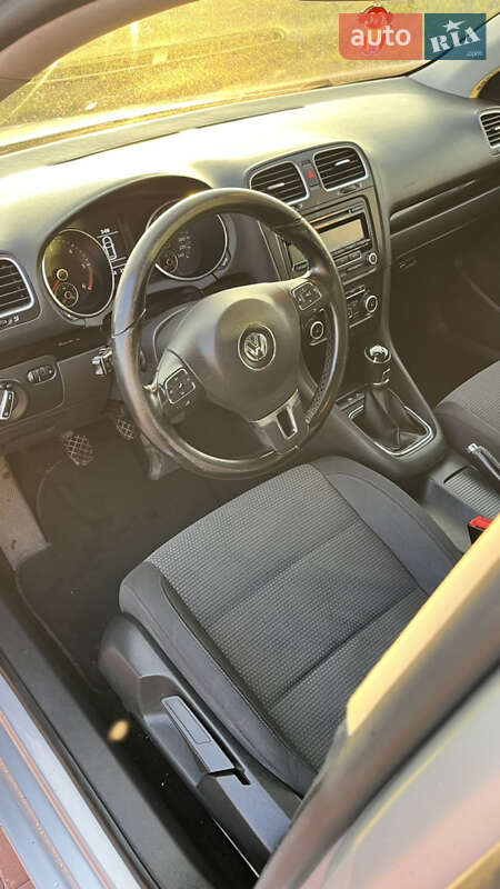 Універсал Volkswagen Golf 2010 в Нетішині