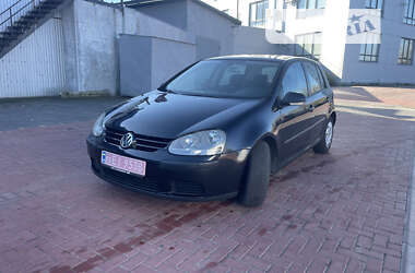 Хэтчбек Volkswagen Golf 2003 в Ровно